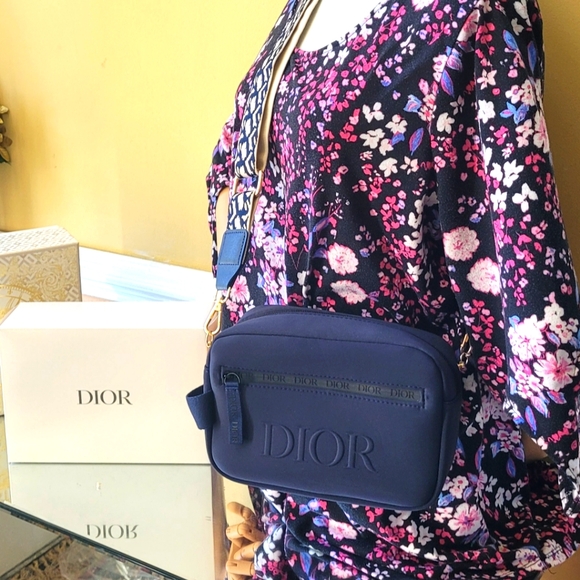 Dior Navy Blue Crossbody Bag - Picture 13 of 16